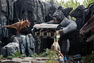 Universal Dinosaur Town - Jiangsu Tourist Attraction