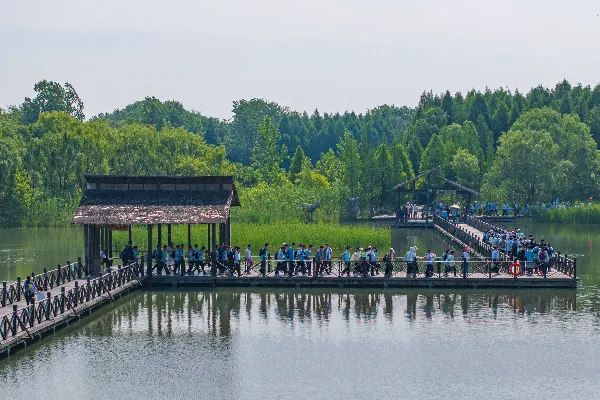 Qinhu Lake Scenic Area