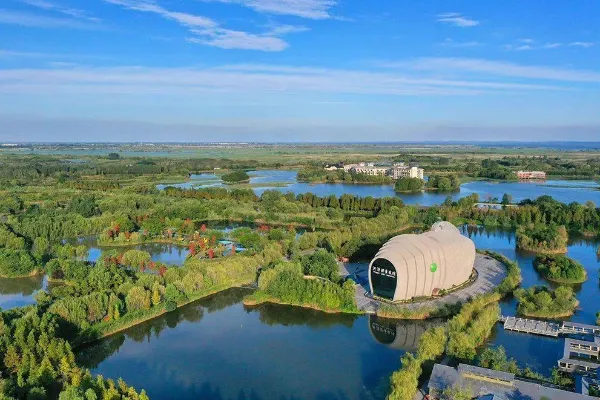 Hongze Lake Wetland - Jiangsu Tourist Attraction