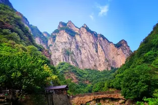 Yuntai Mountain Scenic Area in Jiaozuo - Henan Tourist Attraction