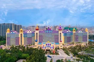 Chimelong Tourist Resort in Guangzhou - Guangdong Tourist Attraction