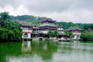 Qingxiu Mountain Scenic Area in Nanning - Guangxi Tourist Attraction