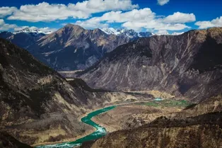 Yarlung Zangbo Grand Canyon Scenic Area in Nyingchi - Tibet Tourist Attraction