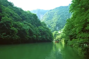 Jinsi Xia (Golden Silk Gorge) Scenic Area in Shangluo - Shaanxi Tourist Attraction