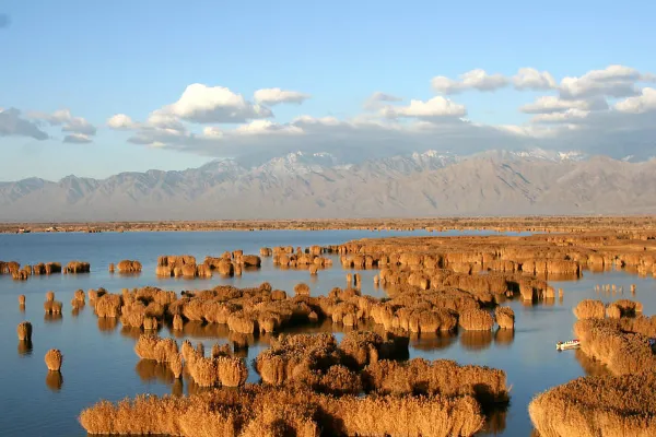 Shahu Tourist Scenic Area in Shizuishan - Ningxia Tourist Attraction