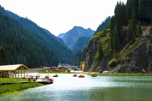 Tianshan Grand Canyon Scenic Area - Xinjiang Tourist Attraction