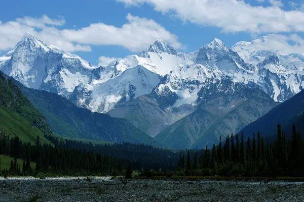 Tianshan Tomur Scenic Area - Xinjiang Tourist Attraction