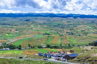 Tianshan Mulei China Agricultural Park - Xinjiang Tourist Attraction