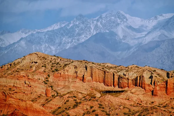 Tomur Grand Canyon - Xinjiang Tourist Attraction