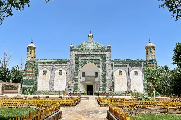 Xiangfei Garden Scenic Area - Xinjiang Tourist Attraction