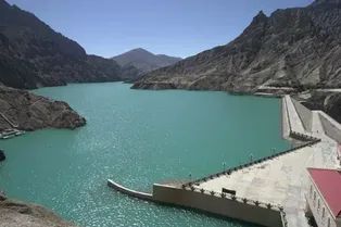 Uluwati Scenic Area - Xinjiang Tourist Attraction