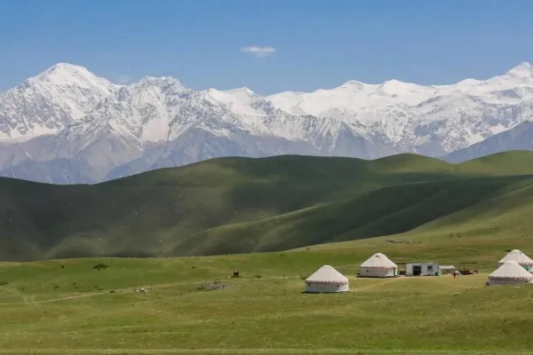 Kunlun Mountain Scenic Area - Xinjiang Tourist Attraction