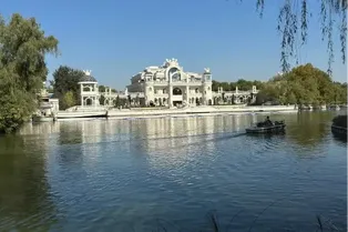 Chaoyang Park - Beijing Tourist Attraction