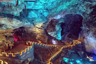 Baqi Cave Scenic Area - Beijing Tourist Attraction