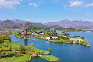 Yanqi Lake Scenic Area - Beijing Tourist Attraction