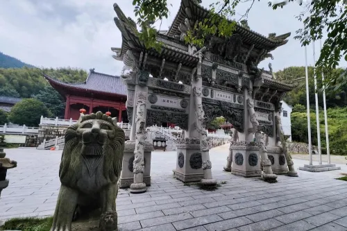 Fangguang Temple