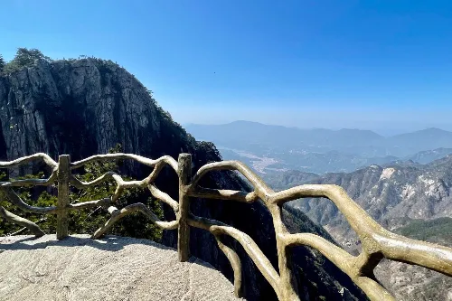 天堂寨主峰