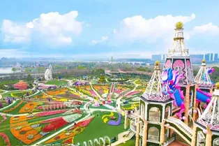 Shanghai Miracle Garden - Shanghai Tourist Attraction